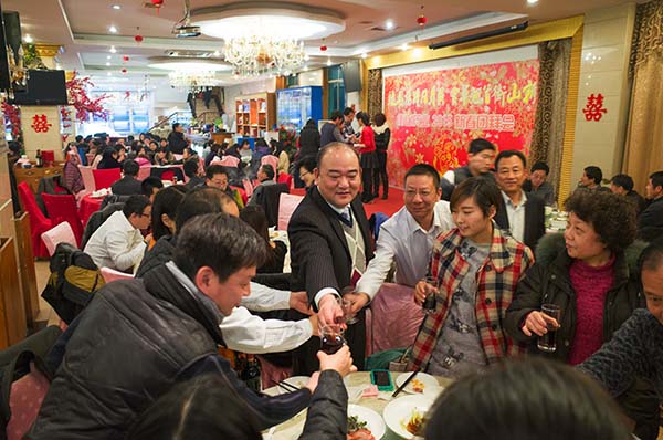 中國(guó)最早專業(yè)生產(chǎn)膠囊制劑企業(yè)|鹽酸二甲雙胍片 中國(guó)最早專業(yè)生產(chǎn)膠囊制劑企業(yè)|鹽酸二甲雙胍片